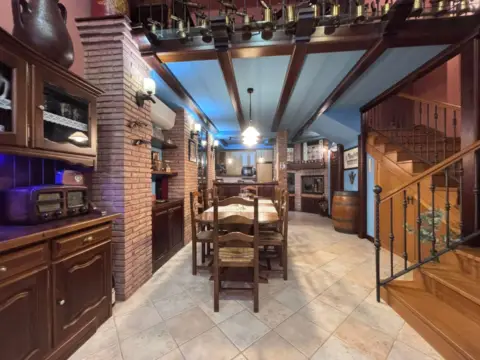 Local comercial en calle de los Ingenieros Pino y Amorena