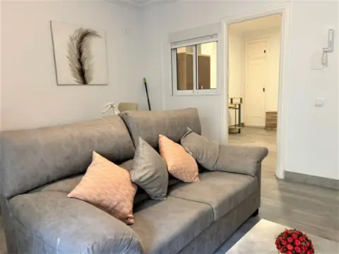 Piso en La Palmera Con Comunidad y Agua Incluidos