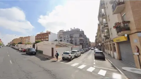 Piso en Isla Chica- Zona Correos-Para Destinados O Empresas Para Sus Trabajadores