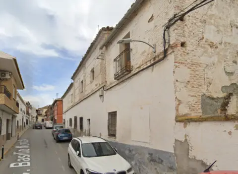 Casa en calle de Basilio Montalvo