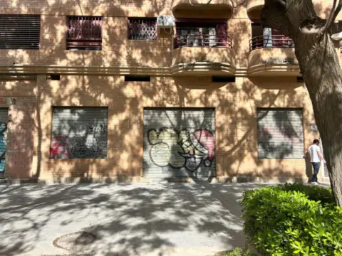 Local comercial en calle de Dolores Marqués