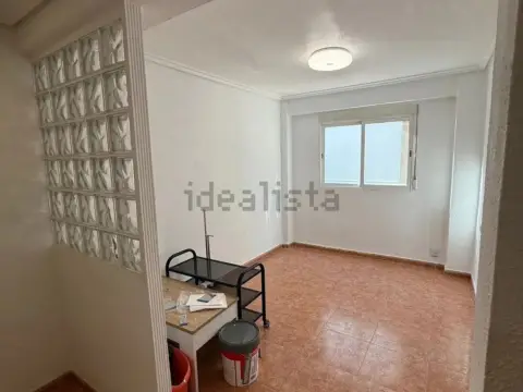 Piso en calle de Felipe Vives de Cañamás