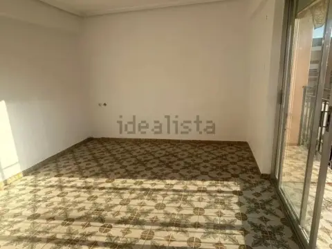 Piso en calle de la Maestra Doña Mariana Colás