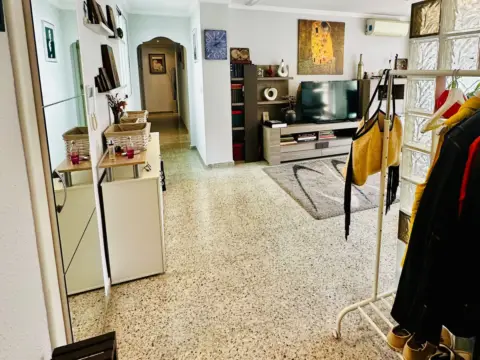 Piso en calle de Godofredo Ros