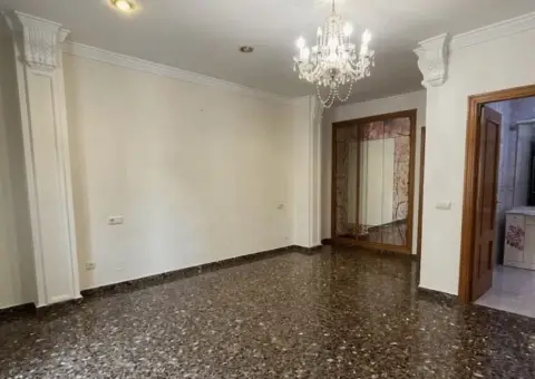 Piso en Avenida de Ausiàs March