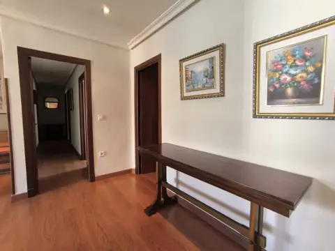 Piso en calle de Pintor José María Galván