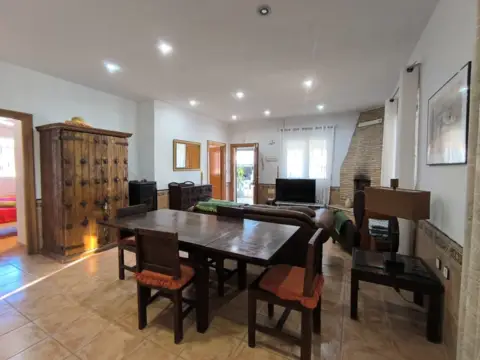 Chalet unifamiliar en calle Escaramujo
