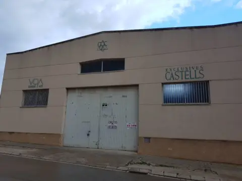 Nave industrial en Carrer de la Vinya