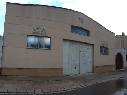 Nave industrial en Carrer de la Vinya