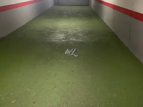 Garaje en calle de Uruguay