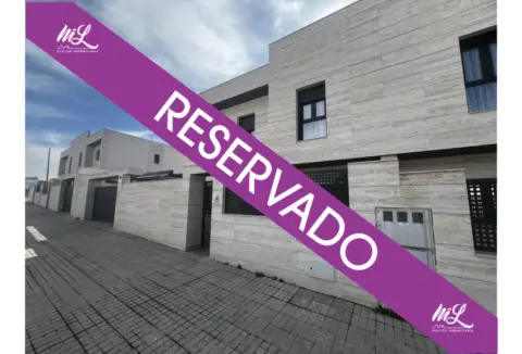 Chalet unifamiliar en calle Lobo