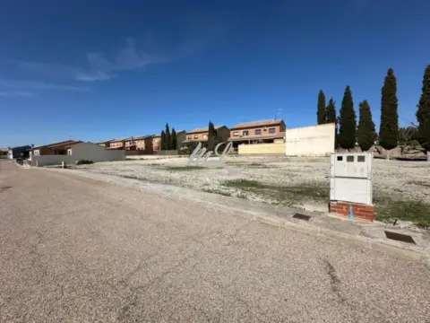 Terreno en Avenida del Valle Indiano