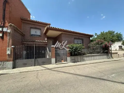 Chalet en calle de Triana