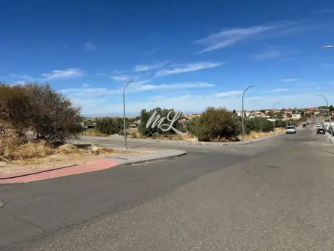 Terreno en calle Velázquez