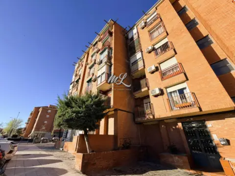 Piso en Plaza del Poeta Miguel Hernández