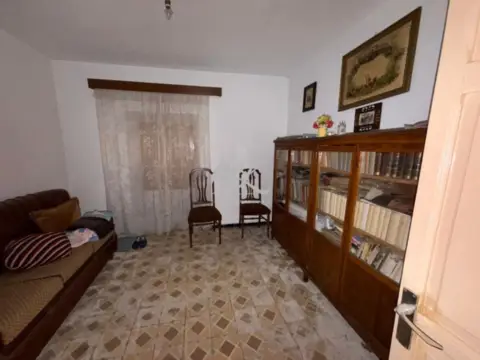 Casa en calle de la Reina María Cristina
