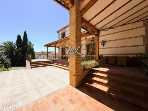 Chalet unifamiliar en calle de Toledo
