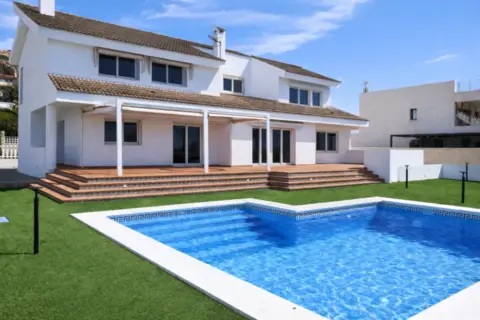 Chalet unifamiliar en calle de la Gaviota