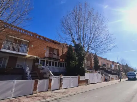 Chalet adosado en calle de San Sebastián