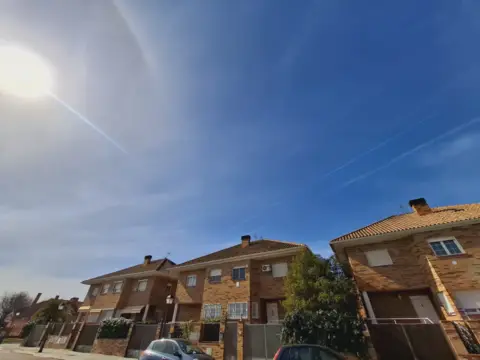 Chalet pareado en calle de San Babilés