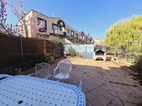 Chalet adosado en calle de Carlos III