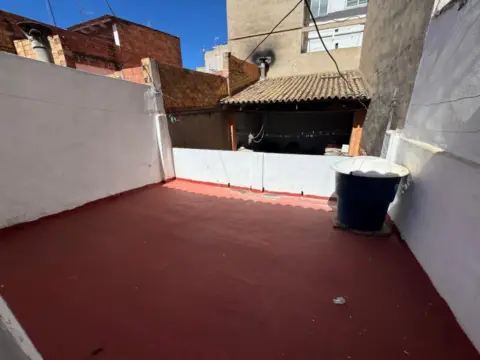Casa adosada en calle de Albalat