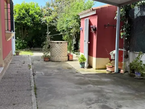 Chalet en Victoria-El Juncal