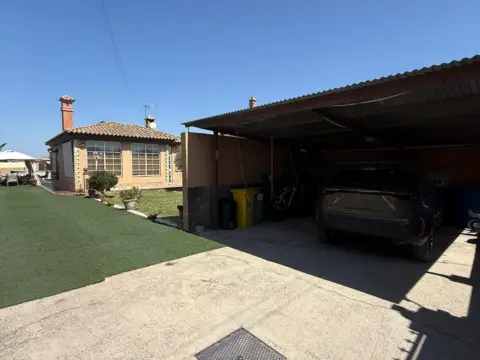 Chalet en Victoria-El Juncal