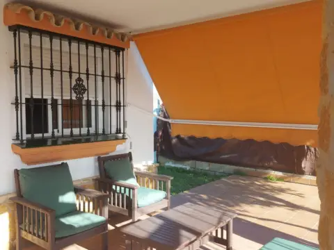 Chalet en Urbanizaciones Zona Norte