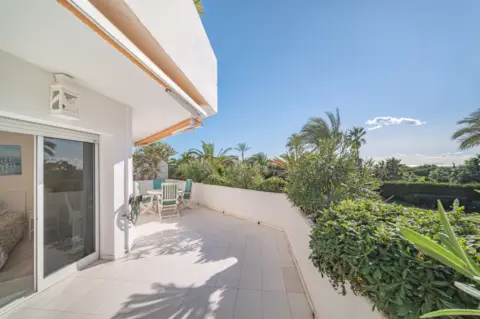 Piso en calle Sierra Bermeja, 1