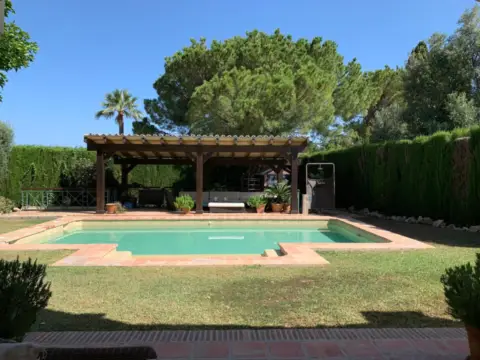 Casa unifamiliar en calle Montemayor, 1