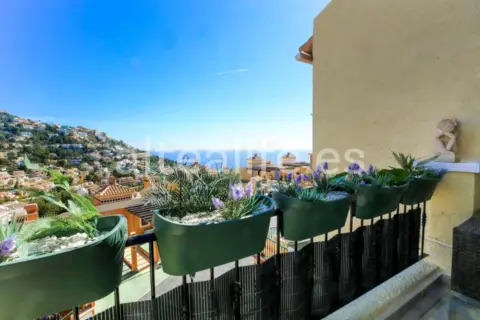 Chalet adosado en calle Lotería