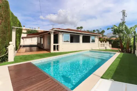 Casa en Carrer Varsovia