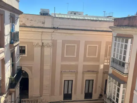 Piso en calle de Pomponio Mela