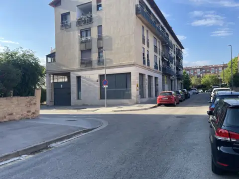 Local comercial en Carrer de Salvador Casanova