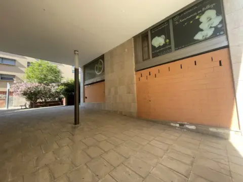 Local comercial en Avinguda de Catalunya, 124