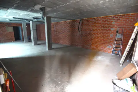 Local comercial en Rúa Fonte Álvaro, 1
