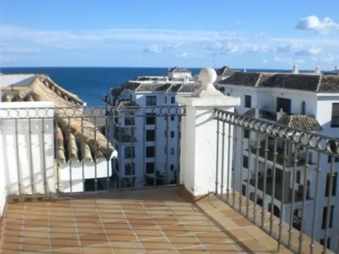 Piso en Urbanización Marina de La Duquesa