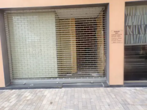 Local comercial en Carrer de Santa Llogaia