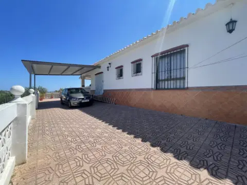 Chalet rústico en Guadalmansa