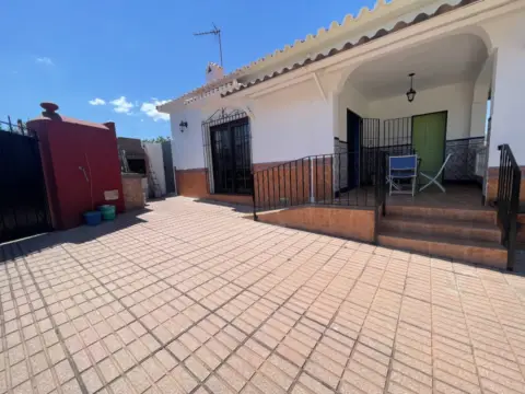 Chalet rústico en Guadalmansa