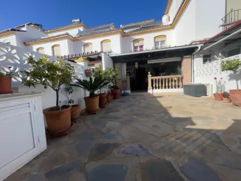 Casa adosada en Zona Calvario