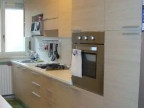 Piso en San Isidro, Estación