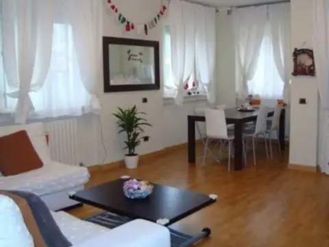 Piso en San Isidro, Estación