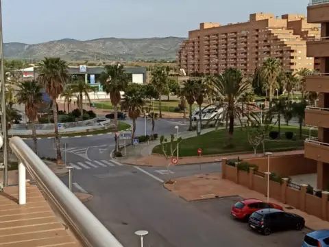 Apartamento en calle Amplaries, 3