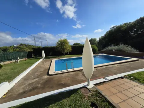 Chalet unifamiliar en Montornés-Las Palmas-El Refugio