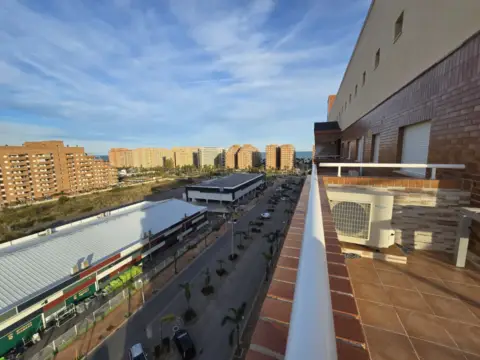 Ático en Avenida Central, 11