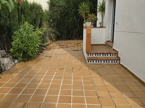 Chalet adosado en Plaza de la Estación, 1