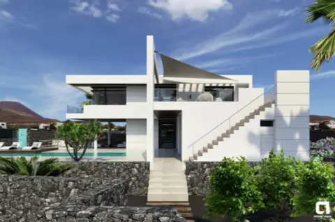 Casa unifamiliar en calle Salida A Femes y Desván