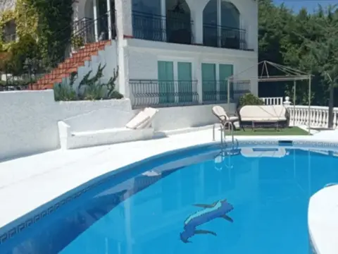 Chalet unifamiliar en Avenida de Monteros de Castilla